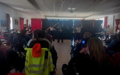 Spectacle au foyer de vie